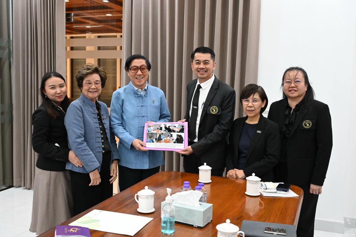 ให้การต้อนรับคณะผู้แทนจากหอการค้าและอุตสาหกรรมเมืองโอบิฮิโระ ประเทศญี่ปุ่น