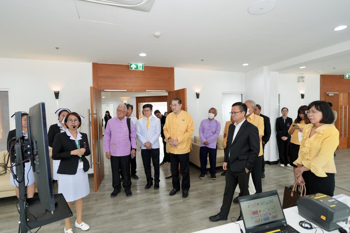 เยี่ยมชมการดําเนินงาน Digital Medical Service คณะแพทยศาสตร์ มหาวิทยาลัยเชียงใหม่
