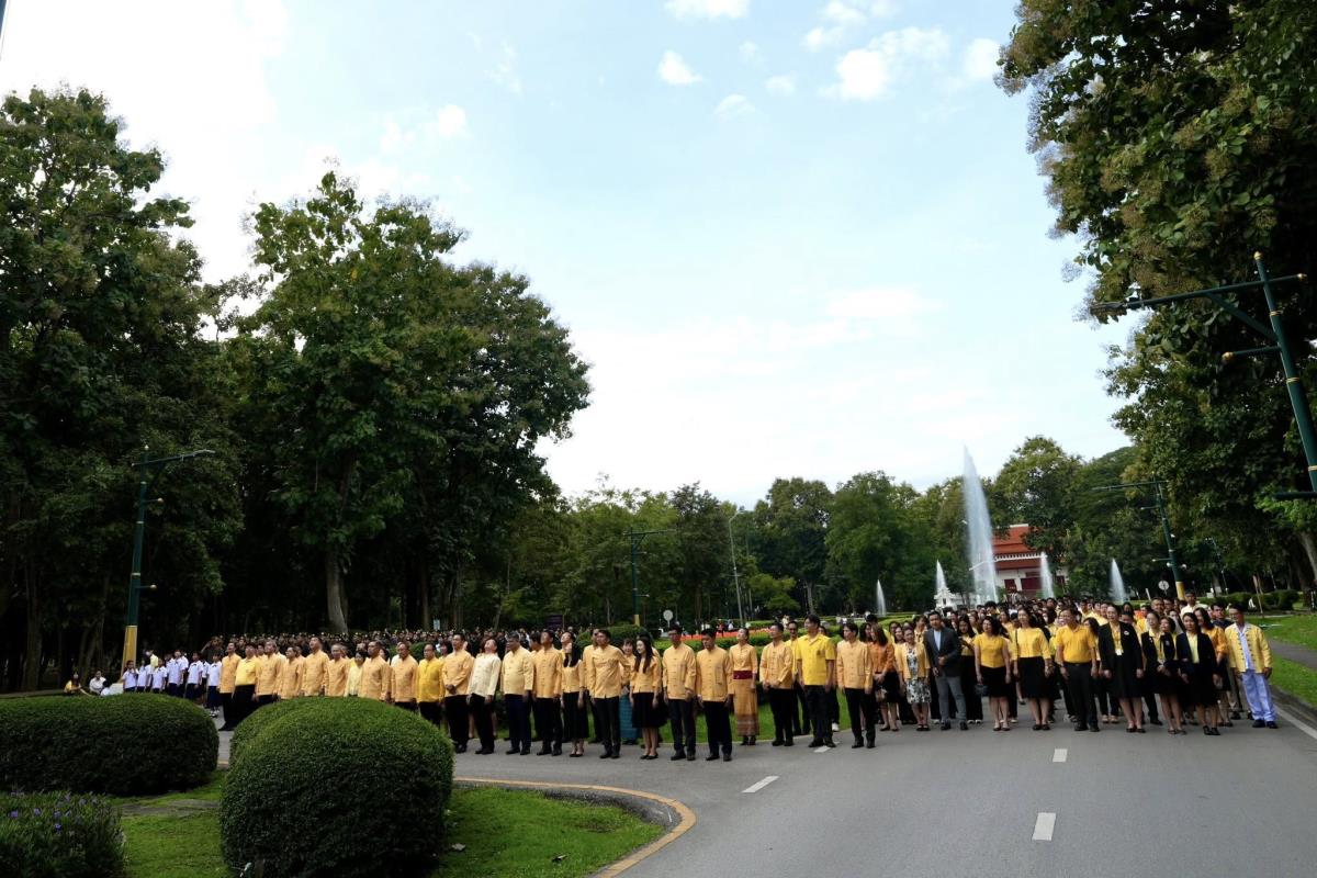 คณะสถาปัตยกรรมศาสตร์ มหาวิทยาลัยเชียงใหม่ พิธีเคารพธงชาติและร้องเพลงชาติไทย เนื่องในวันพระราชทานธงชาติไทย