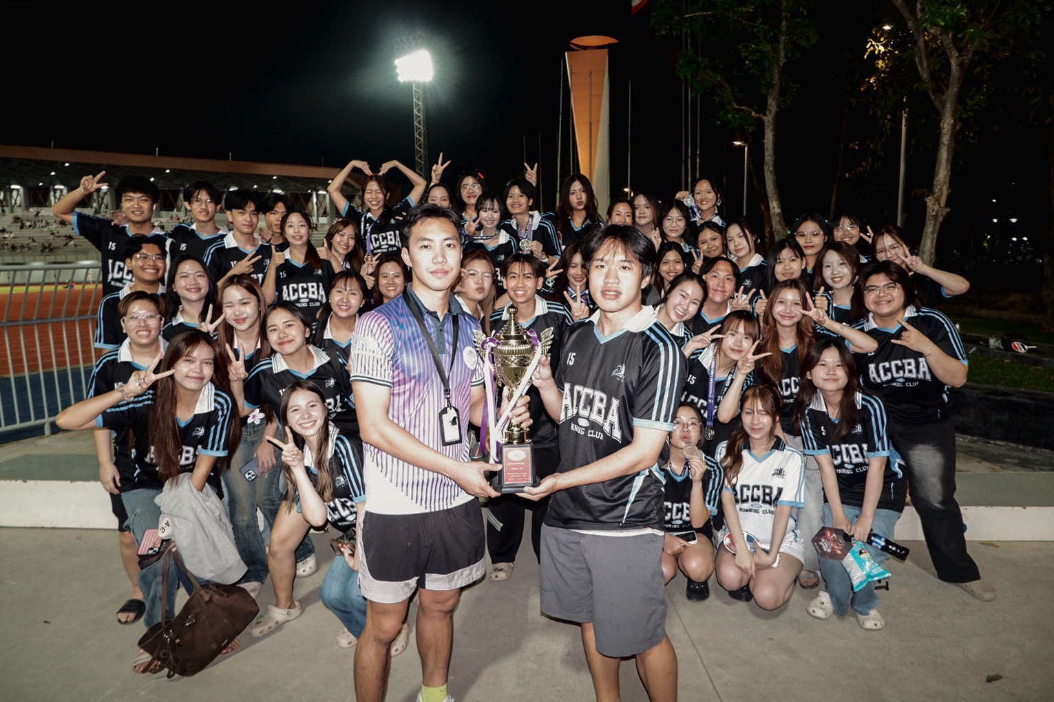 CMUBS ร่วมแสดงความยินดีกับนักกีฬาจากชมรมกีฬาต่าง ๆ ของคณะฯ คว้ารางวัลการแข่งขัน “เจ้าจ๊างเกมส์” ประจำปีการศึกษา 2568